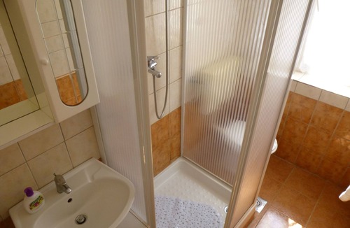 Ugljan Apartment | Three bedroom apartment with terrace and sea view Ugljan (A-13764-a)