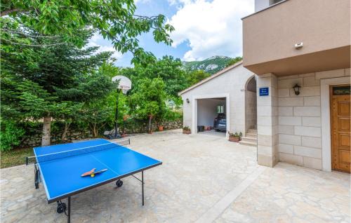 Ostrvica Apartment | Three-Bedroom Apartment In Ostrvica