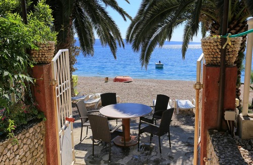 Stanici Apartment | Three bedroom apartment near beach Stanići, Omiš (A-1031-a)