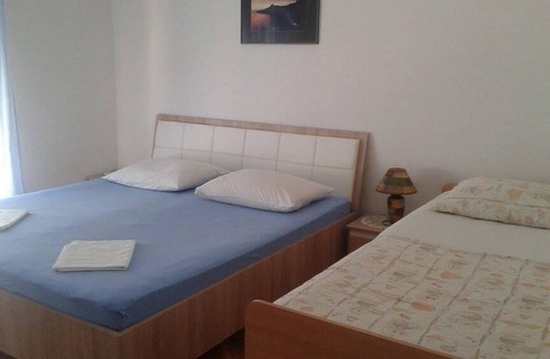 Stanici Apartment | Three bedroom apartment with balcony Stanići, Omiš (A-11376-a)