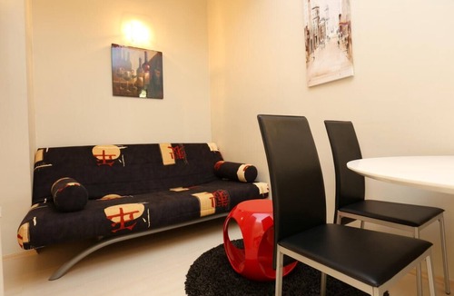 Stanici Apartment | Three bedroom apartment with balcony and sea view Stanići, Omiš (A-10324-c)
