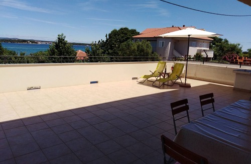 Kraj Apartment | Three bedroom apartment with terrace and sea view Tkon, Pašman (A-8410-a)