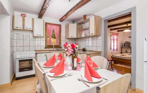 Ribnik House | Three-Bedroom Holiday Home In Ribnik