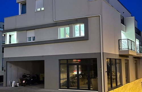 Kastel Stafilic Apartment | Three bedroom apartment with balcony Kaštel Štafilić, Kaštela (A-22533-a)