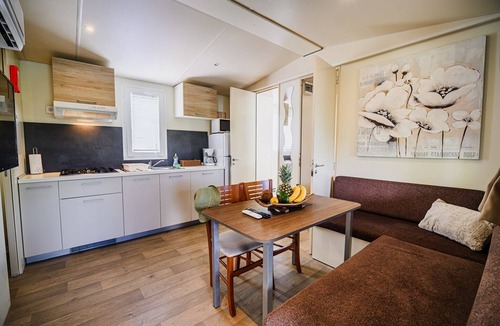 Terme Catez House | Three Bedroom Mobile Home with Lake View