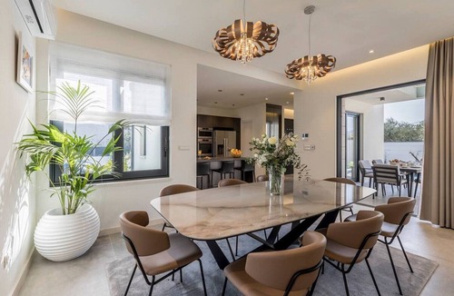 Kastel Novi Villa | Three Bedroom Villa with Pool