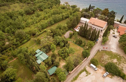 Zurkovo House | Tiny house Laurel - 70 Meter vom Strand entfernt by Interhome