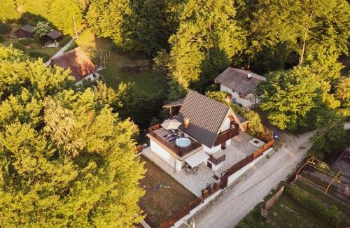 Karlovac House | Tiny House with Jacuzzi by the Dobra River near Karlovac by Destination GREEN Croatia