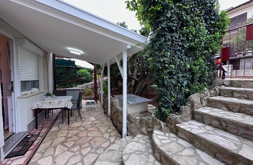 Krk Apartment | Tiny Studio Goldie in Krk, air conditioning, WiFi, close to the center