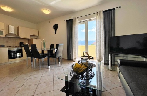 Polje Apartment | Top Apartment - panoramic sea view, terrace, garden, private parking, BBQ