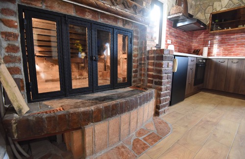 Zemunik Donji Villa | Traditional villa Palace, 8 people, 2 bedroom, fenced garden, private pool