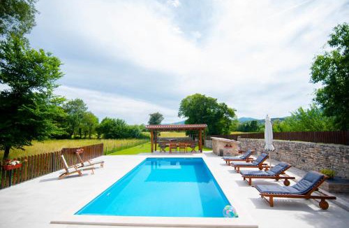 Hrvace Villa | Traditional villa Juta for 8 people
