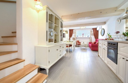 Polje Villa | Tranquil Getaway Polje Villa with Pool