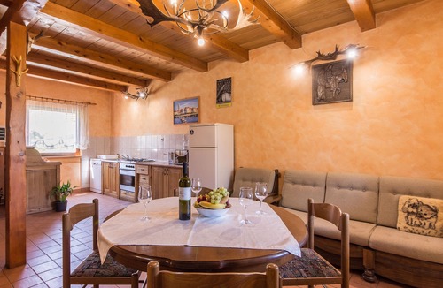 Brod Moravice House | Tranquil Holiday Home in Kvarner with Jacuzzi