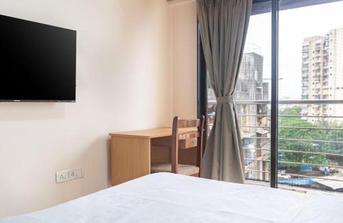 Bandra East Apartment | Treat Homes Service Apartment in BKC Sindhuratna 701