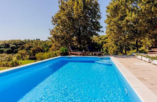 Pisarovina House | Tri srca