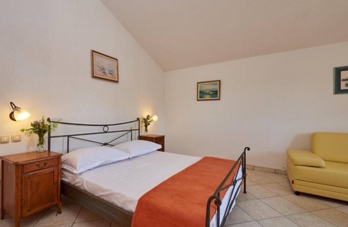 Veliki Drvenik House | Triple Bedroom with Balcony