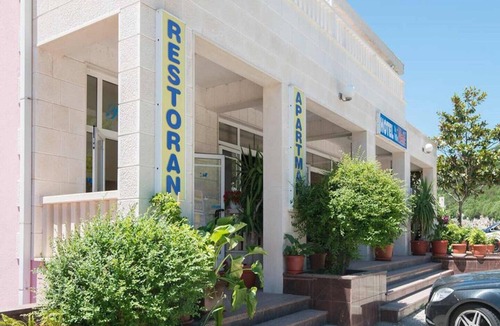 Neum Apartment | Triple Room with Balcony and Breakfast