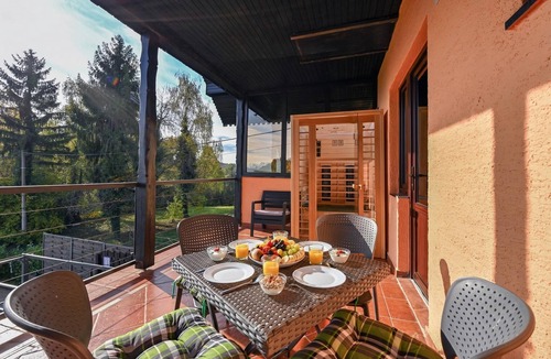 Sveti Ivan Zelina House | Twin Oasis Retreat with Pool & Spa, Sveti Ivan Zelina, Croatia