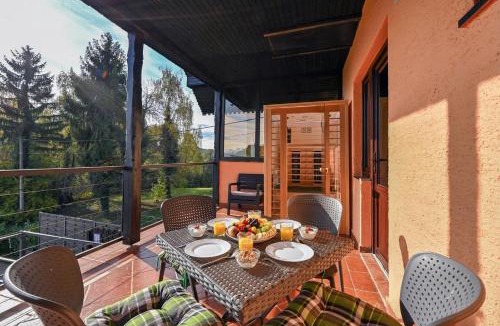 Sveti Ivan Zelina House | Twin Oasis Retreat with Pool & Spa - Happy Rentals
