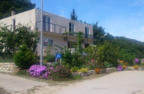 Kobas House | Twin Room Saplunara 4907b