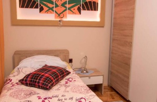 Daruvar House | Twin Room With Shared Kitchen And Bathroom
