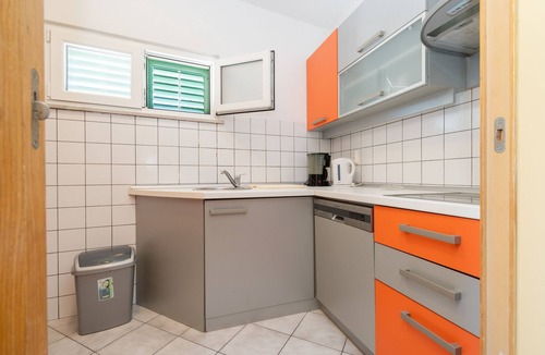 Sveti Filip i Jakov Apartment | Two bedroom apartment with terrace Sveti Filip i Jakov, Biograd (A-21221-a)