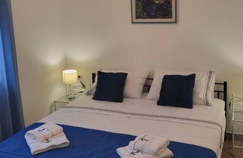 Draga Bascanska Apartment | Two bedroom apartment with terrace Draga Bašćanska, Krk (A-21623-a)