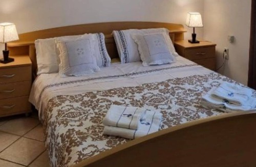 Draga Bascanska Apartment | Two bedroom apartment with terrace Draga Bašćanska, Krk (A-21623-a)