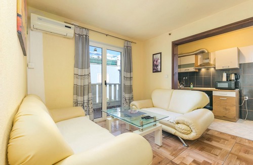 Kastel Stafilic Apartment | Two bedroom apartment with terrace Kaštel Štafilić, Kaštela (A-24155-b)