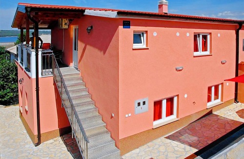 Gornji Karin Apartment | Two bedroom apartment with terrace Karin Gornji, Novigrad (A-18387-a)