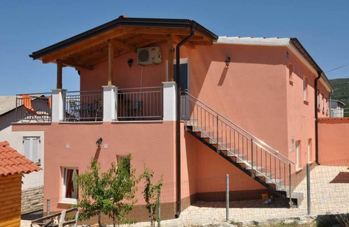 Gornji Karin Apartment | Two bedroom apartment with terrace Karin Gornji, Novigrad (A-18387-a)