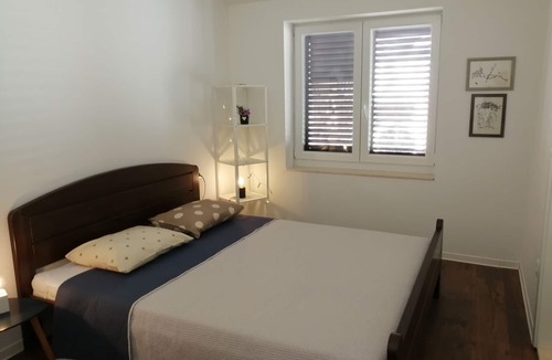 Lokva Rogoznica Apartment | Two bedroom apartment with terrace and sea view Lokva Rogoznica, Omiš (A-4821-b)