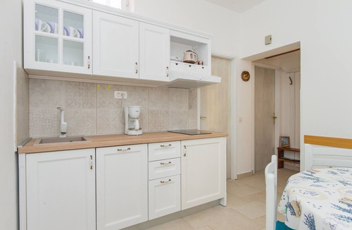 Primosten Burnji Apartment | Two bedroom apartment with terrace and sea view Bilo, Primošten (A-6478-b)