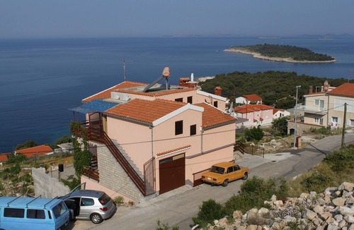 Primosten Burnji Apartment | Two bedroom apartment with terrace and sea view Bilo, Primošten (A-6478-b)