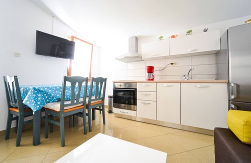 Biograd na Moru Apartment | Two bedroom apartment with terrace Biograd na Moru, Biograd (A-8370-a)