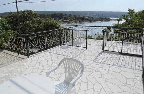 Gornji Karin Apartment | Two Bedroom Apartment with Terrace and Sea View