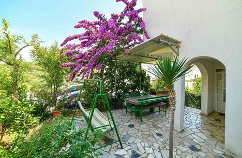 Businci Apartment | Two bedroom apartment with terrace Mavarštica, Čiovo (A-25405-d)