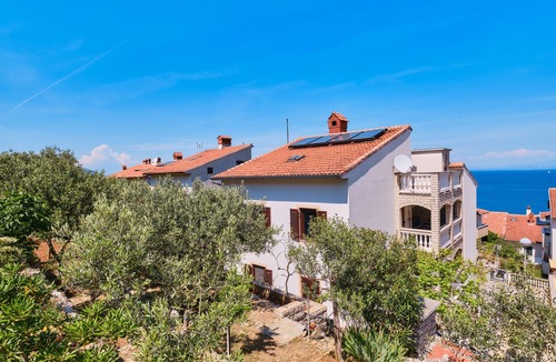 Cove Murtar Apartment | Two bedroom apartment with terrace Mali Lošinj, Lošinj (A-23160-a)