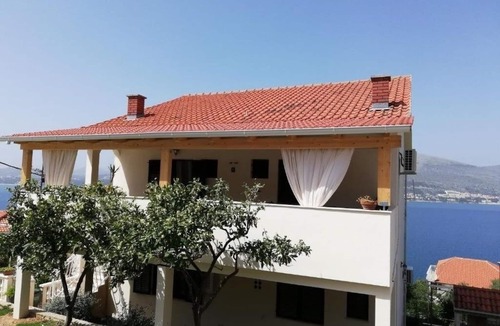 Okrug Donji Apartment | Two bedroom apartment near beach Okrug Donji, Čiovo (A-25470-a)