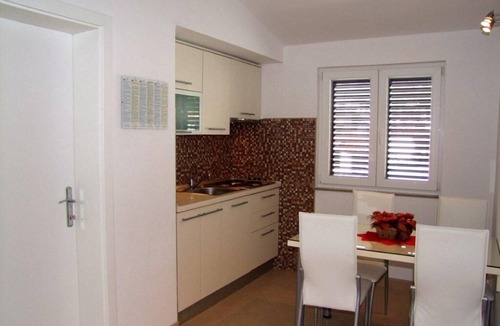 Baska Voda Apartment | Two bedroom apartment with balcony and sea view Baška Voda, Makarska (A-12914-c)