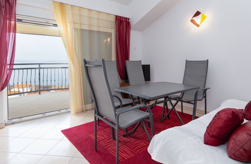 Klenovica Apartment | Two bedroom apartment with terrace and sea view Klenovica, Novi Vinodolski (A-20556-b)