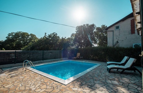 Pakostane Apartment | Two bedroom apartment with a swimming pool Pakoštane, Biograd (A-18980-a)