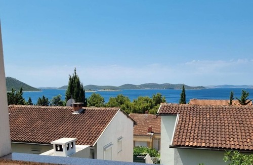 Drage Apartment | Two bedroom apartment with terrace and sea view Drage, Biograd (A-24853-a)