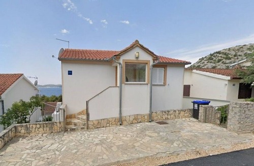 Drage Apartment | Two bedroom apartment with terrace and sea view Drage, Biograd (A-24853-a)