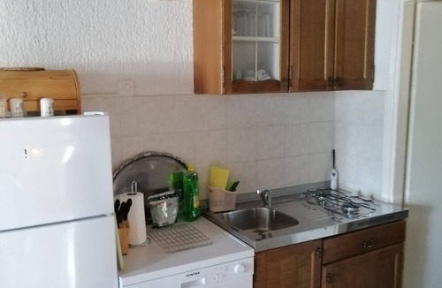 Vinjerac Apartment | Two bedroom apartment with balcony and sea view Vinjerac, Zadar (A-22585-a)
