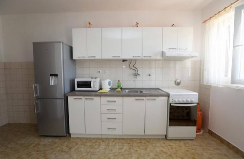 Primosten Apartment | Two-bedroom apartment with balcony