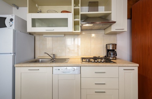 Basanija Apartment | Two bedroom apartment with a swimming pool Bašanija (Umag) (A-3402-c)
