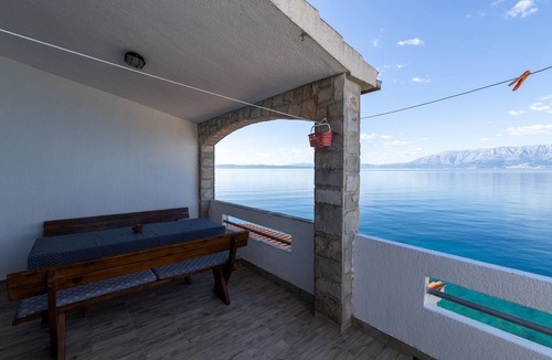 Bogomolje Apartment | Two bedroom apartment near beach Cove Solotiša, Hvar (A-4623-b)