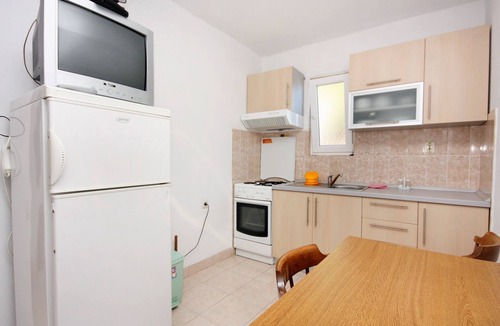 Bogomolje Apartment | Two bedroom apartment near beach Cove Solotiša, Hvar (A-5610-d)